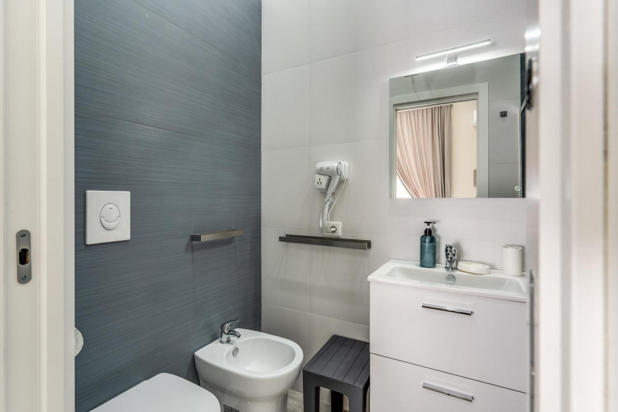 Av Rooms Napoli Екстер'єр фото
