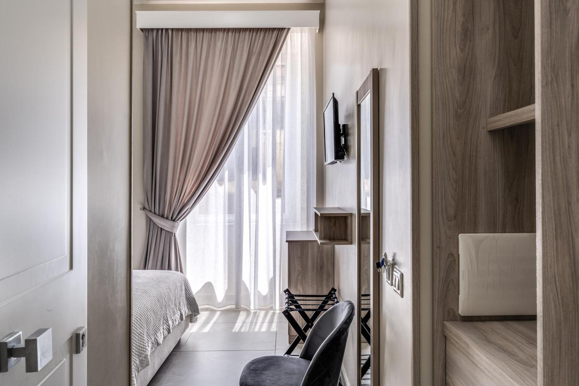 Av Rooms Napoli Екстер'єр фото