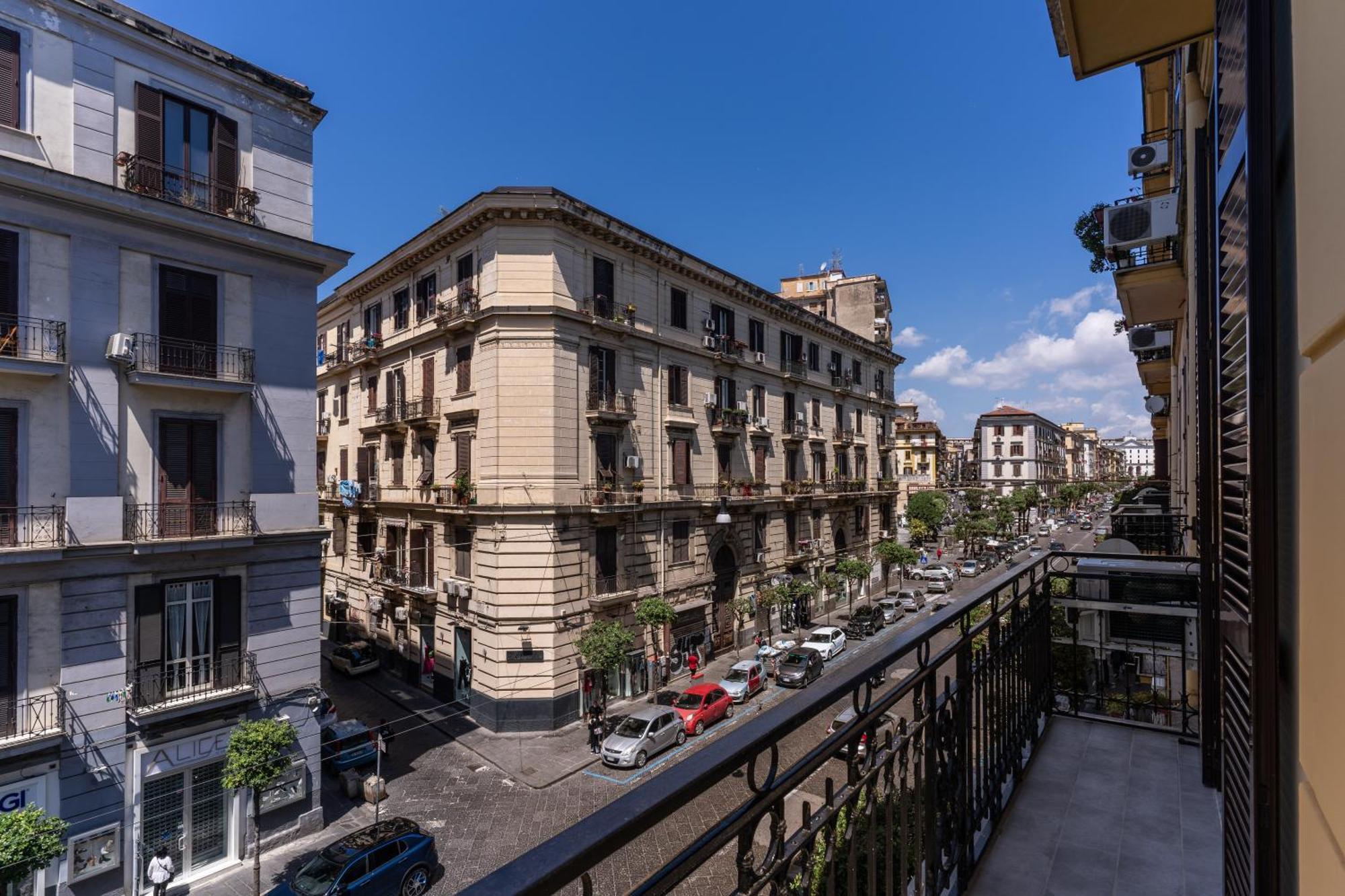 Av Rooms Napoli Екстер'єр фото
