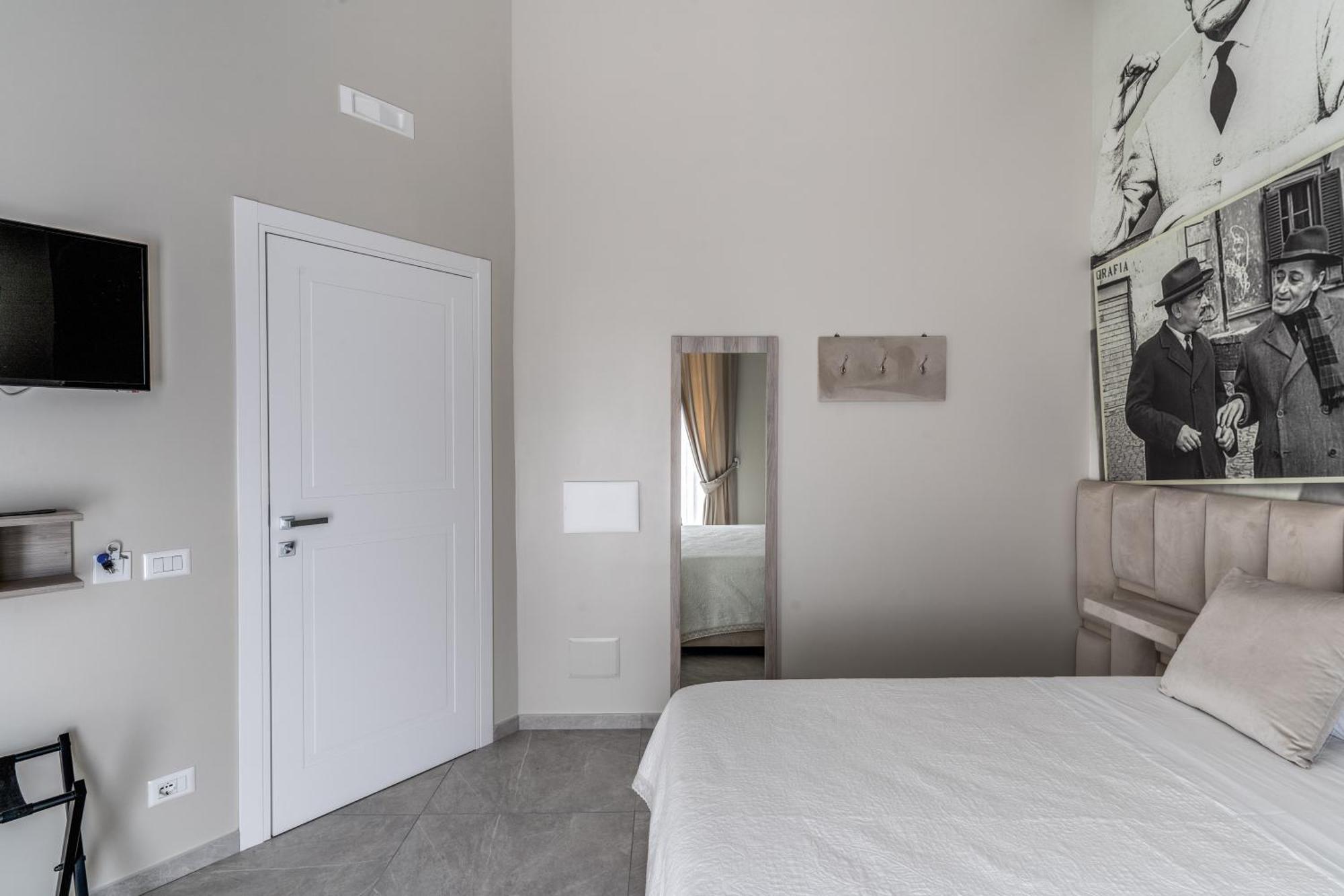Av Rooms Napoli Екстер'єр фото