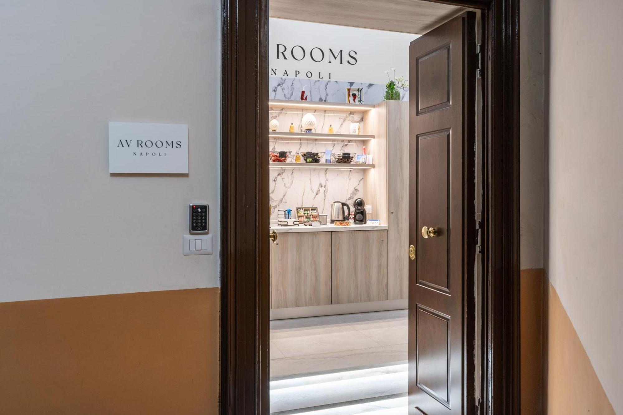 Av Rooms Napoli Екстер'єр фото