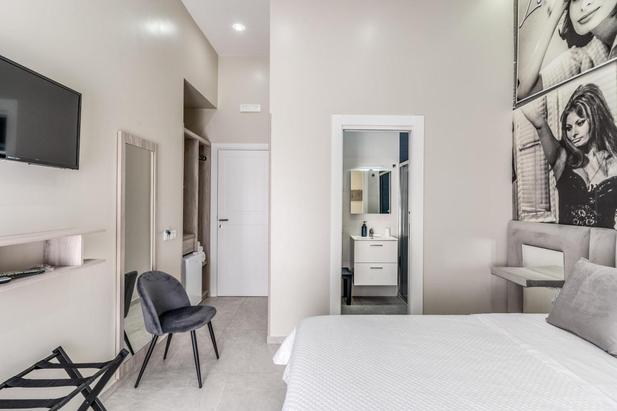 Av Rooms Napoli Екстер'єр фото