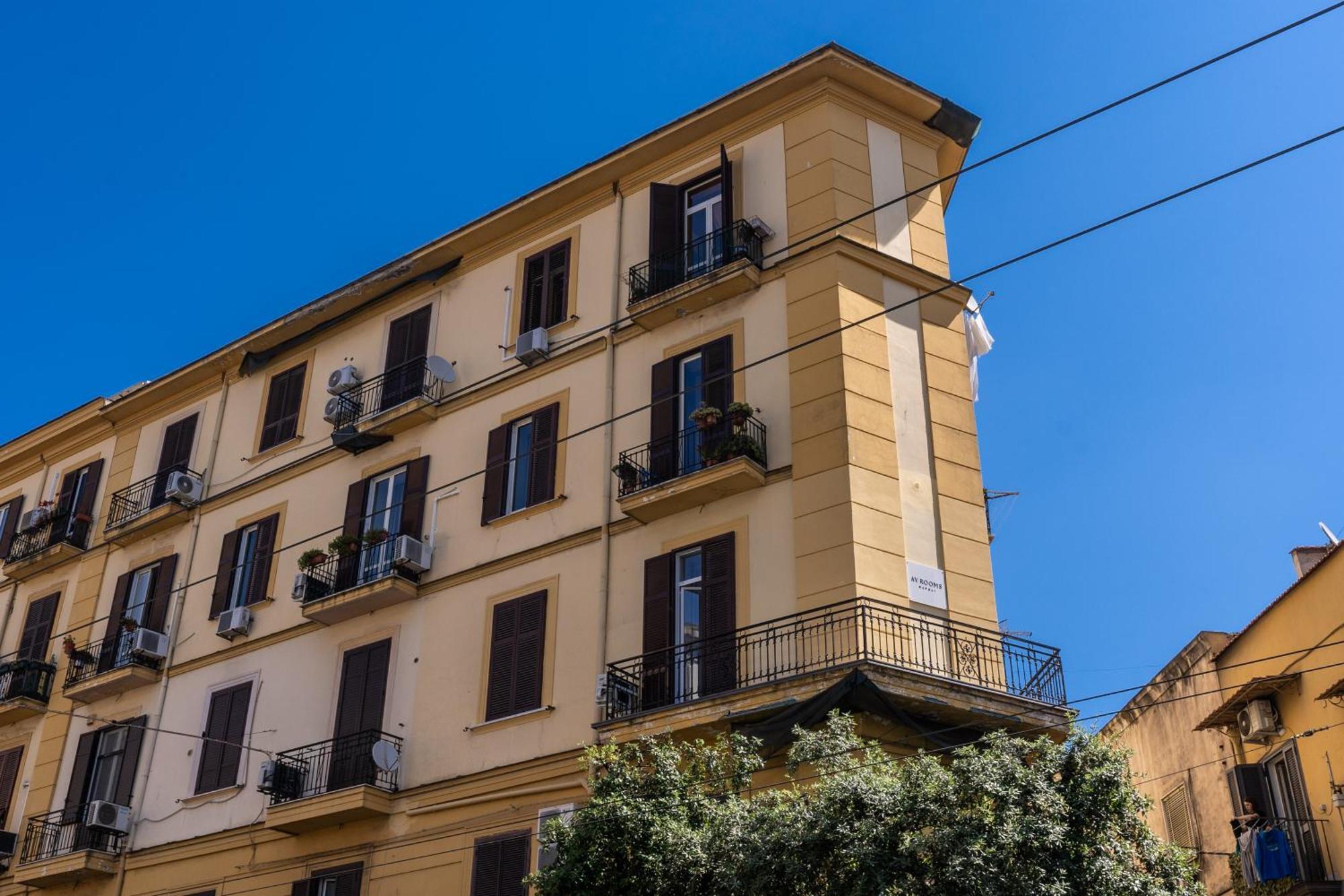 Av Rooms Napoli Екстер'єр фото
