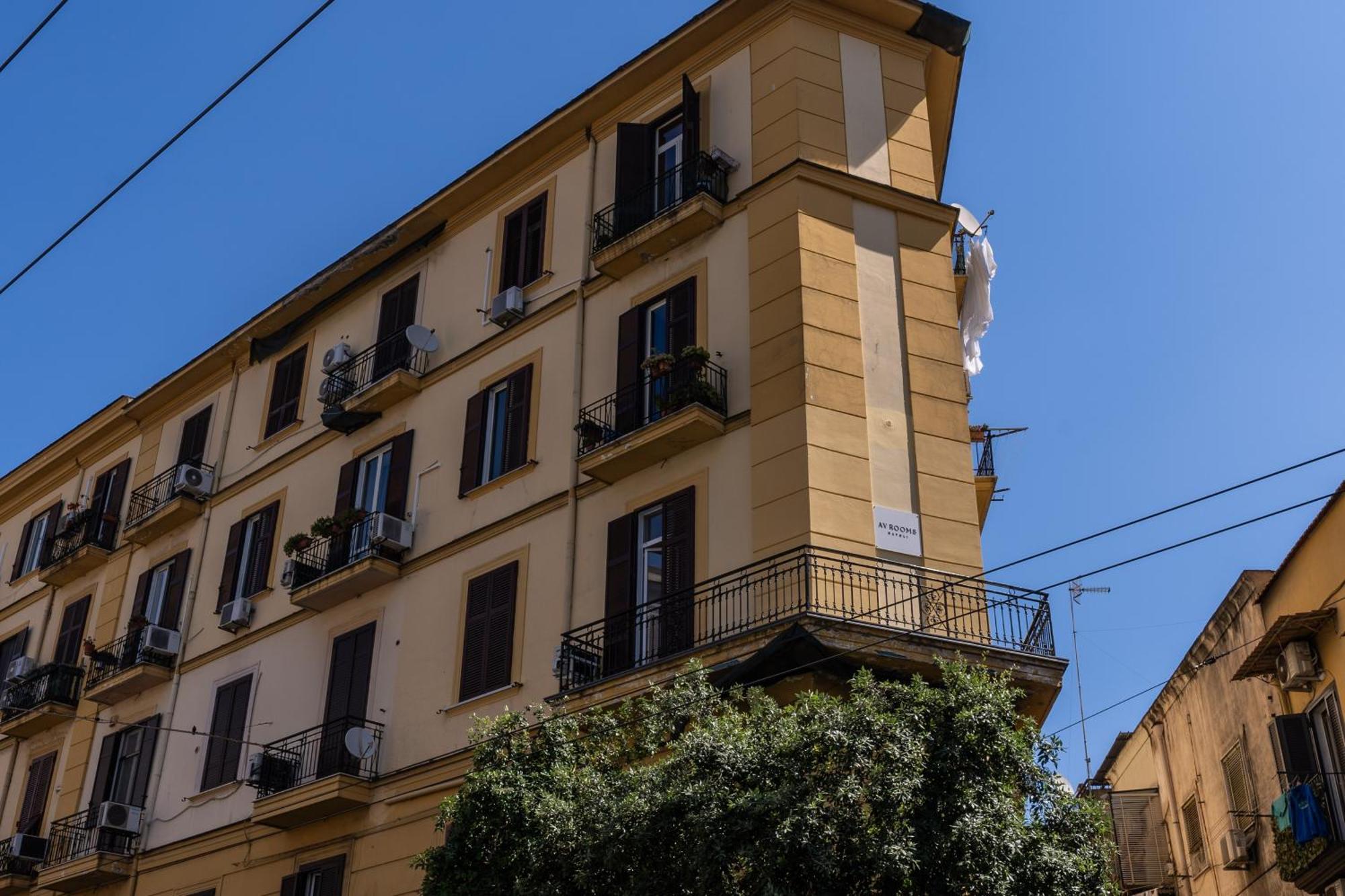 Av Rooms Napoli Екстер'єр фото
