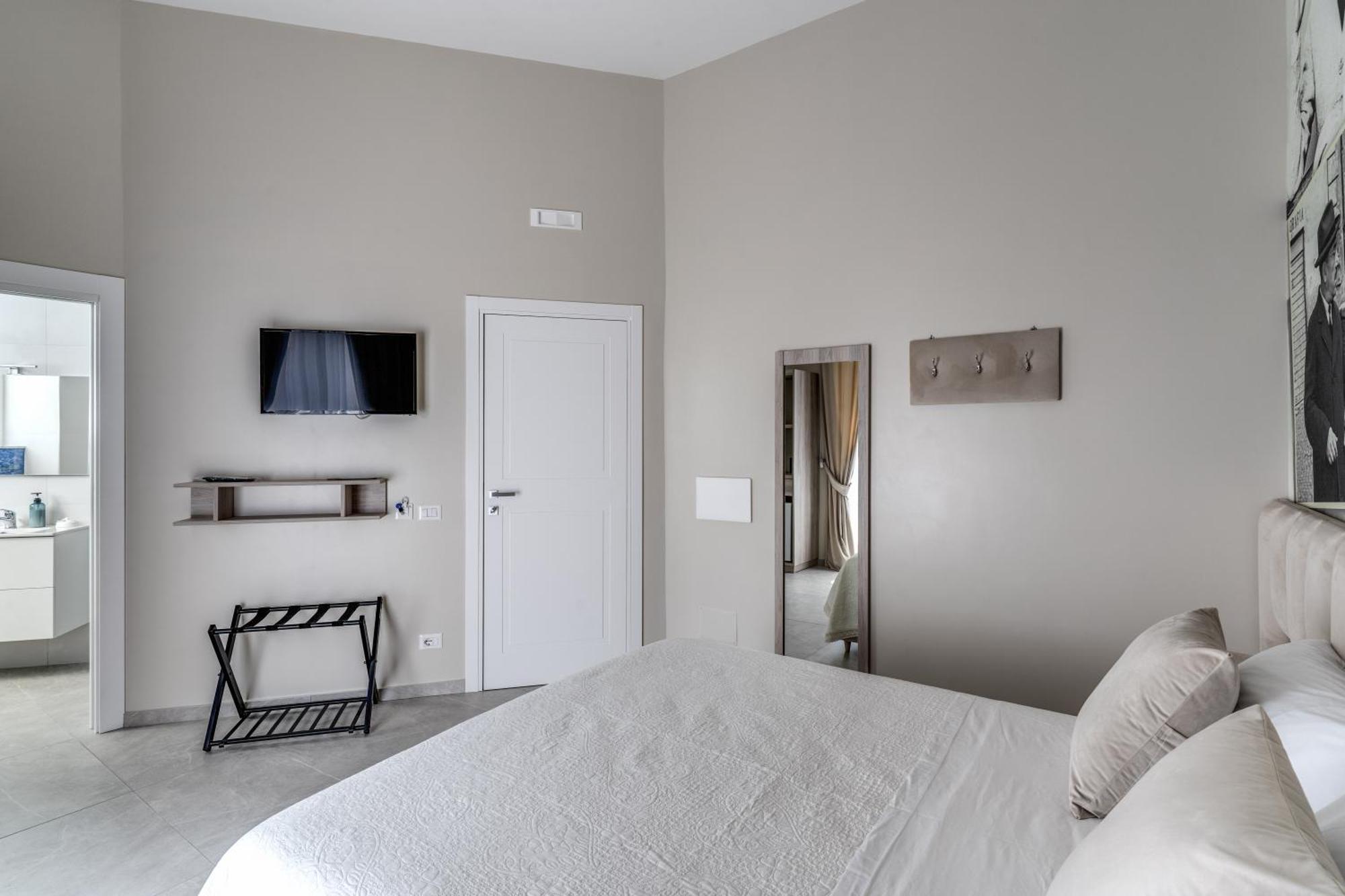 Av Rooms Napoli Екстер'єр фото