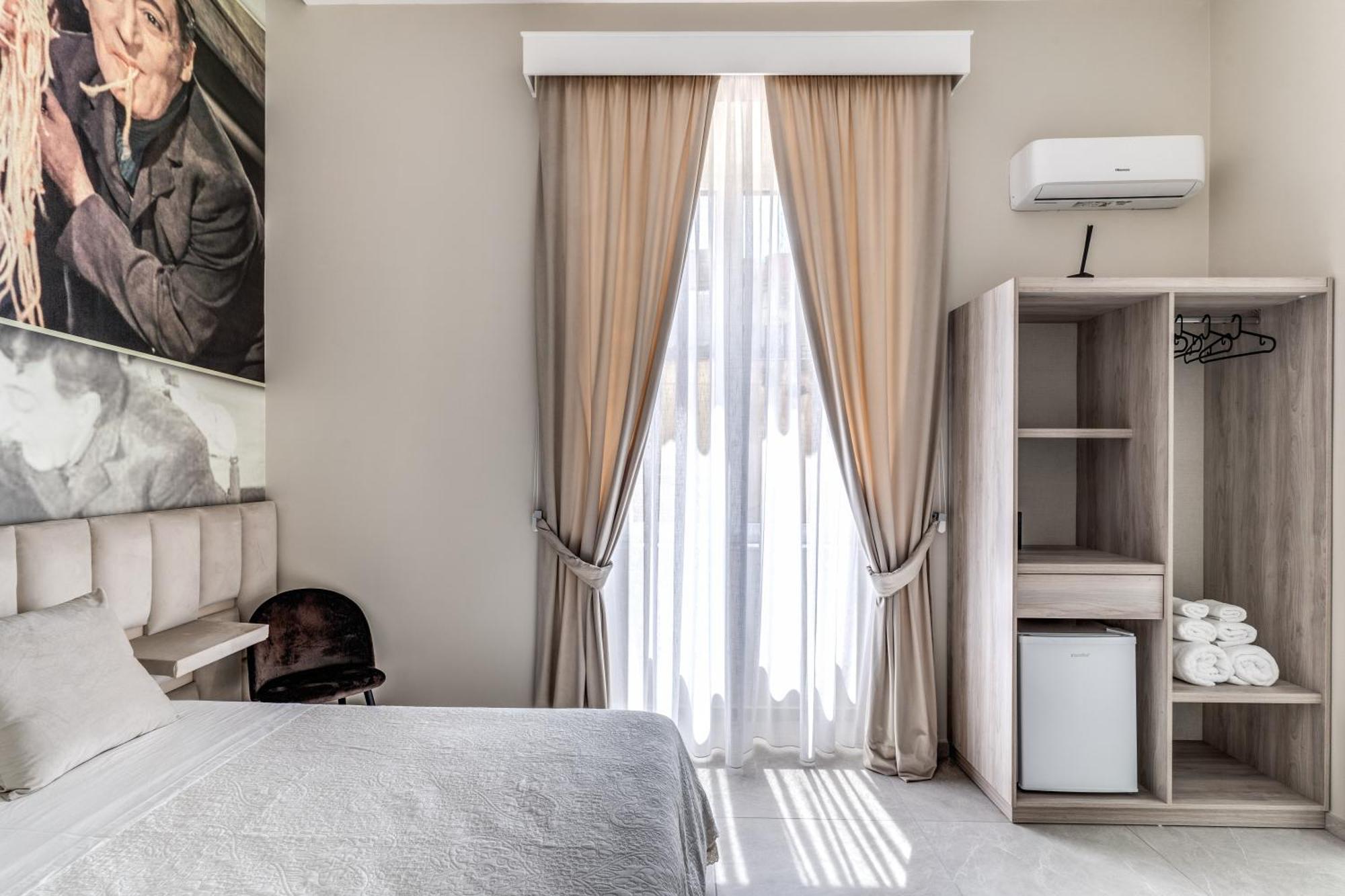 Av Rooms Napoli Екстер'єр фото
